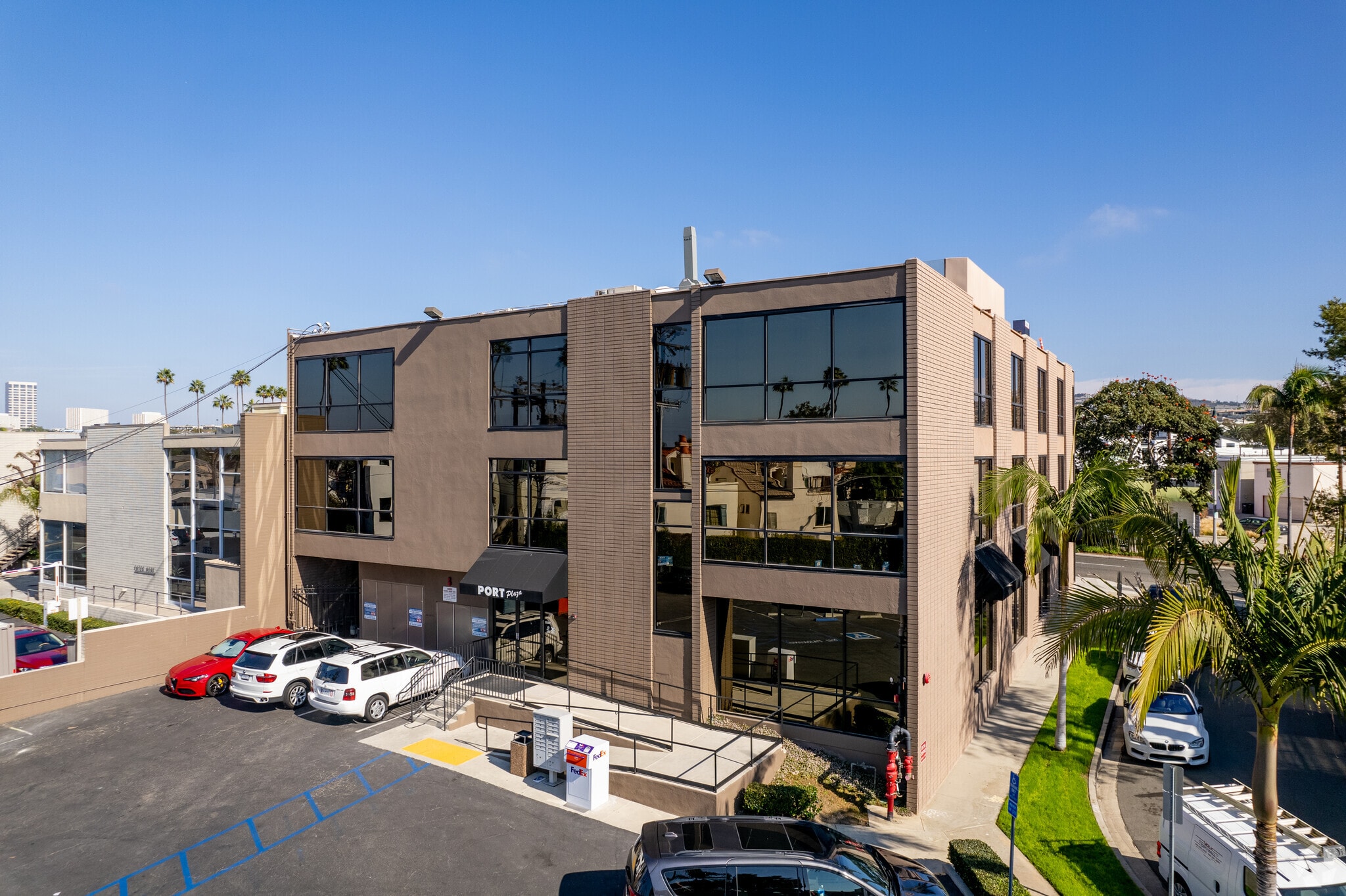 2865-2867 E Coast Hwy, Corona del Mar, CA for lease Building Photo- Image 1 of 8