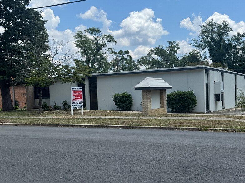 606 Academy Ave, Dublin, GA à louer - Photo du bâtiment - Image 1 de 17