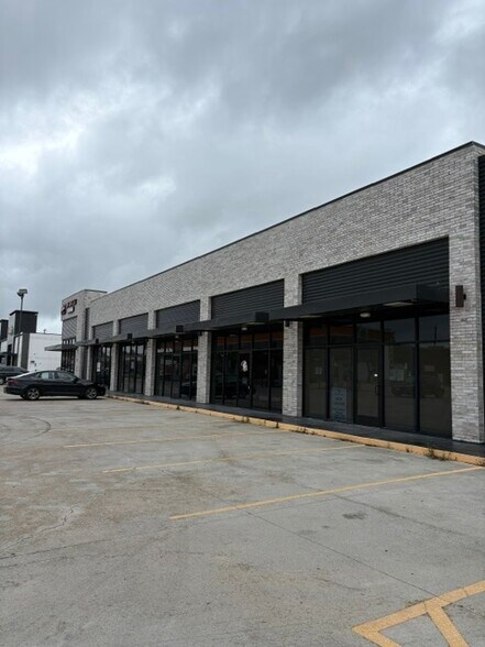 7241 Lawndale St, Houston, TX for lease - Building Photo - Image 3 of 36