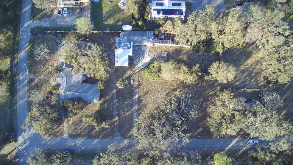 9318 Six Mile Creek Rd, Tampa, FL for sale - Primary Photo - Image 1 of 27