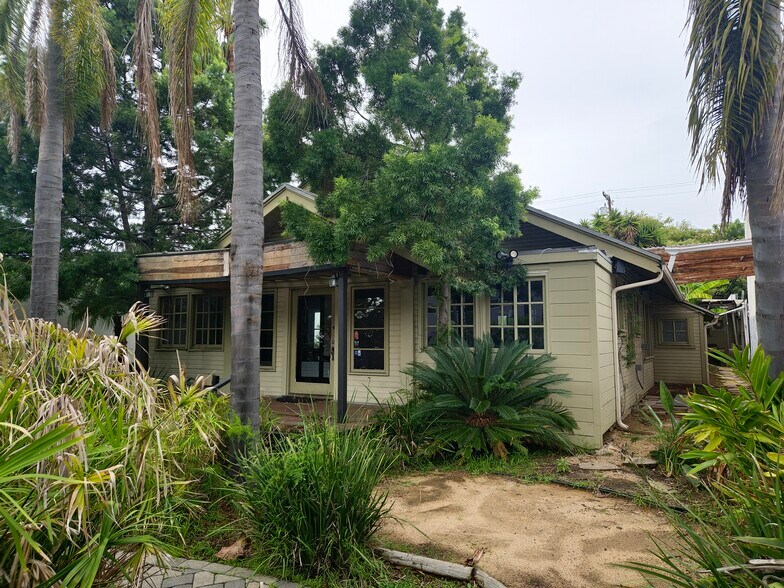 3127 Santa Monica Blvd, Santa Monica, CA à louer - Photo du bâtiment - Image 3 de 24