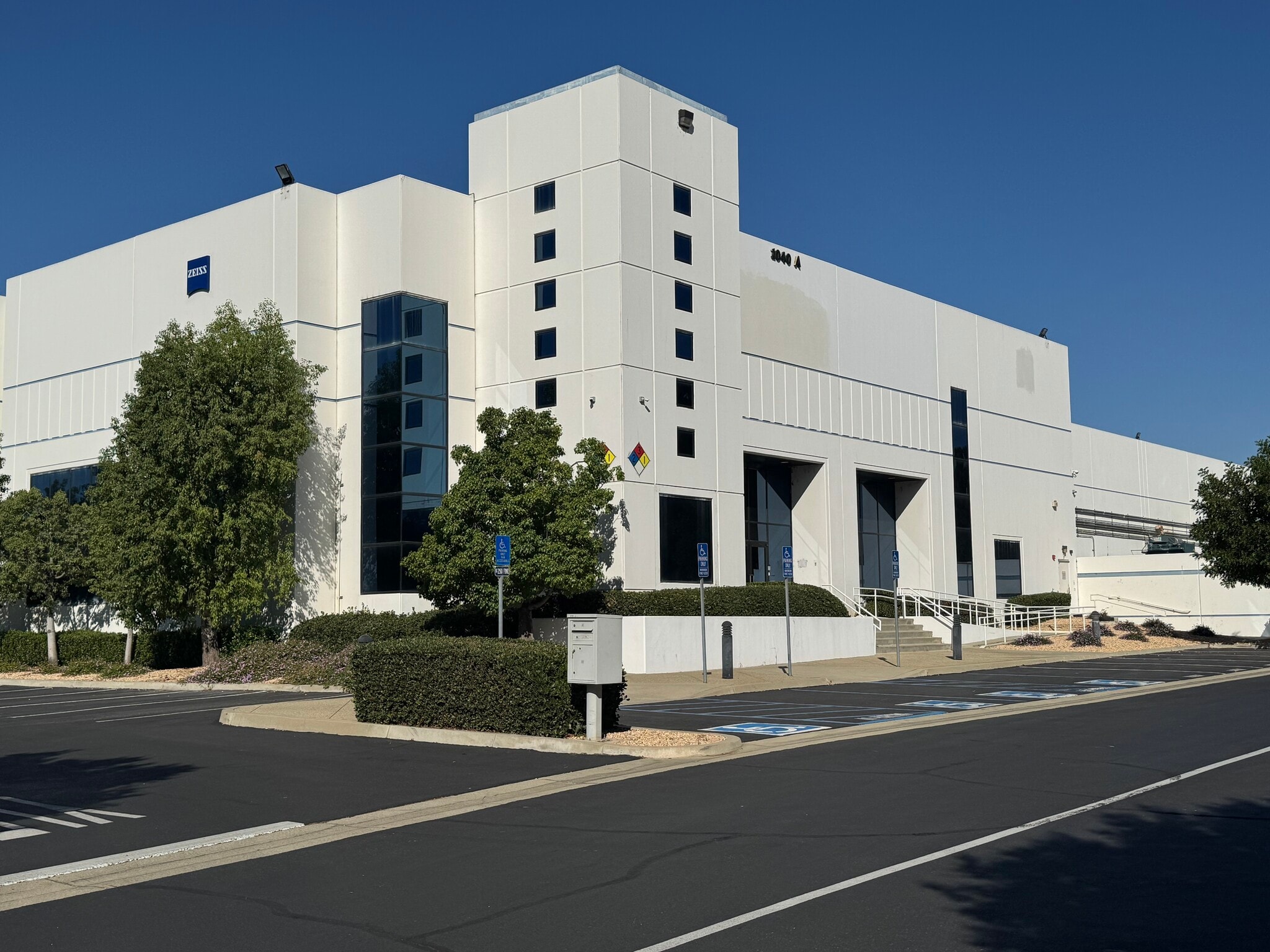 1040 S Vintage Ave, Ontario, CA for lease Building Photo- Image 1 of 5