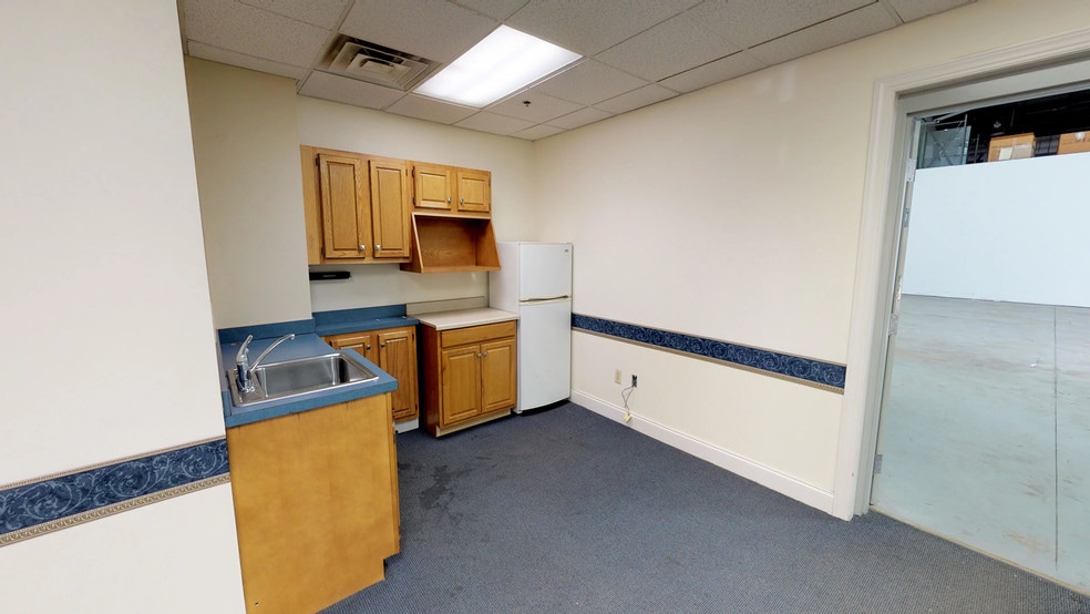 4270-4282 Hudson Dr, Stow, OH à louer - Numérisation 3D de Matterport - Image 2 de 23