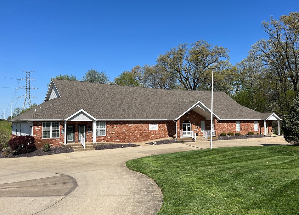 7720 Stonebridge Golf Dr, Maryville, IL for lease Building Photo- Image 1 of 3