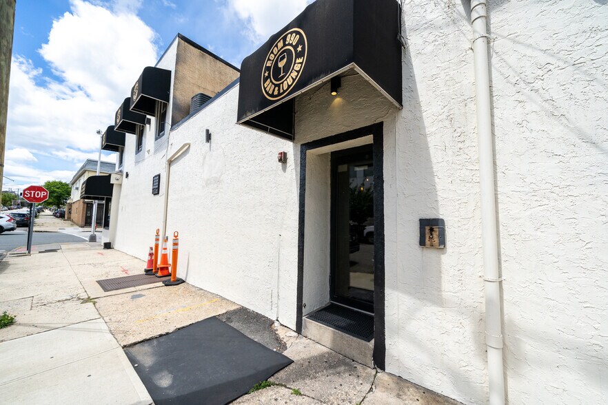 990 Broadway, Bayonne, NJ à vendre - Photo du bâtiment - Image 3 de 29