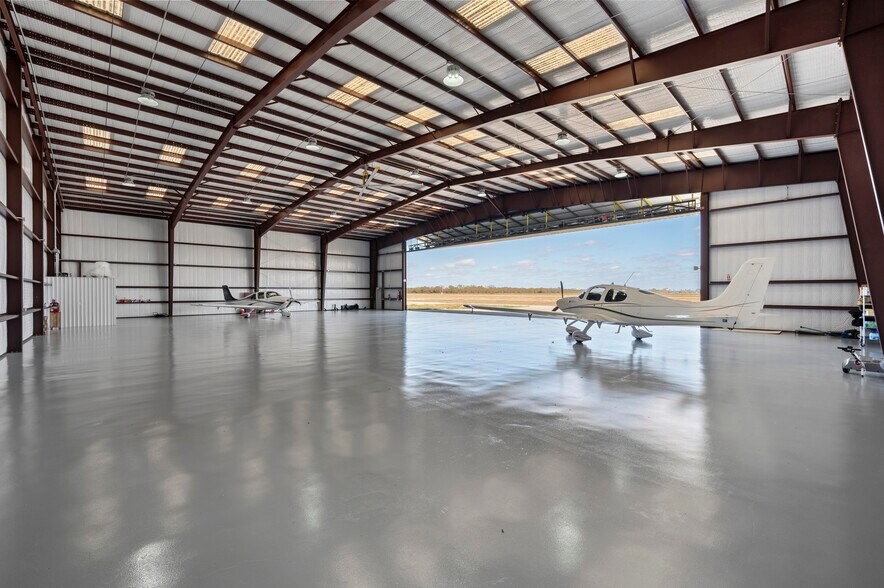1438 Airport Blvd, Mesquite, TX à vendre - Photo du bâtiment - Image 2 de 23