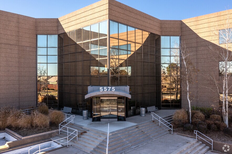 5575 Dtc Pky, Greenwood Village, CO à louer - Photo du bâtiment - Image 2 de 9