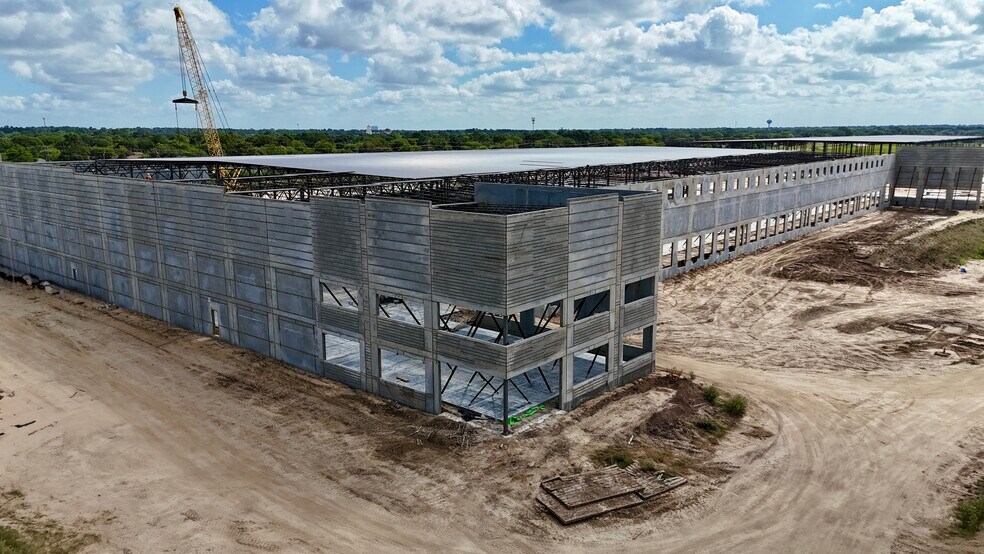 14503 Fallbrook Dr, Cypress, TX à louer - Photo du bâtiment - Image 2 de 2