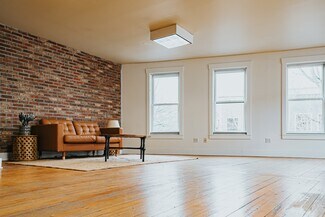 Plus de détails pour 4914 Rainier Ave S, Seattle, WA - Bureau/Commerce de détail à louer