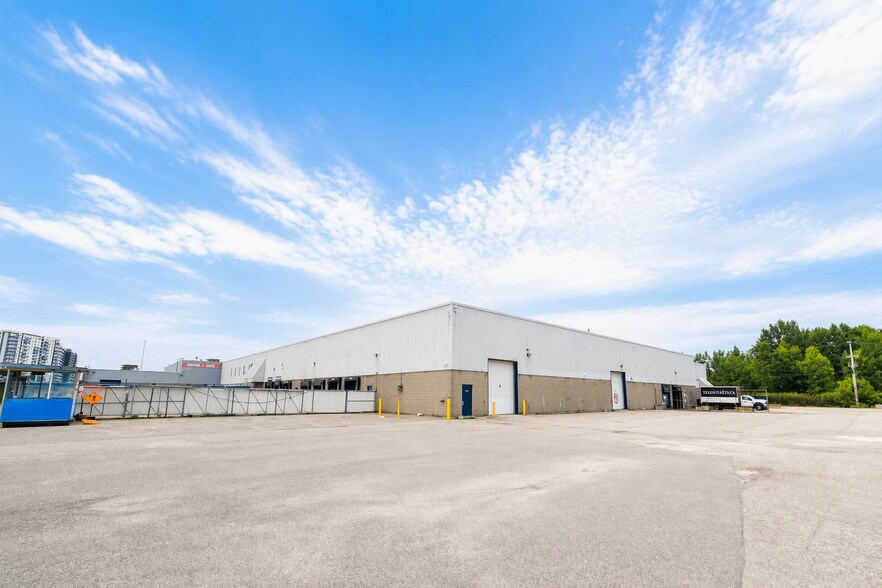 3607-3623 Aut 440, Laval, QC for lease - Building Photo - Image 2 of 6