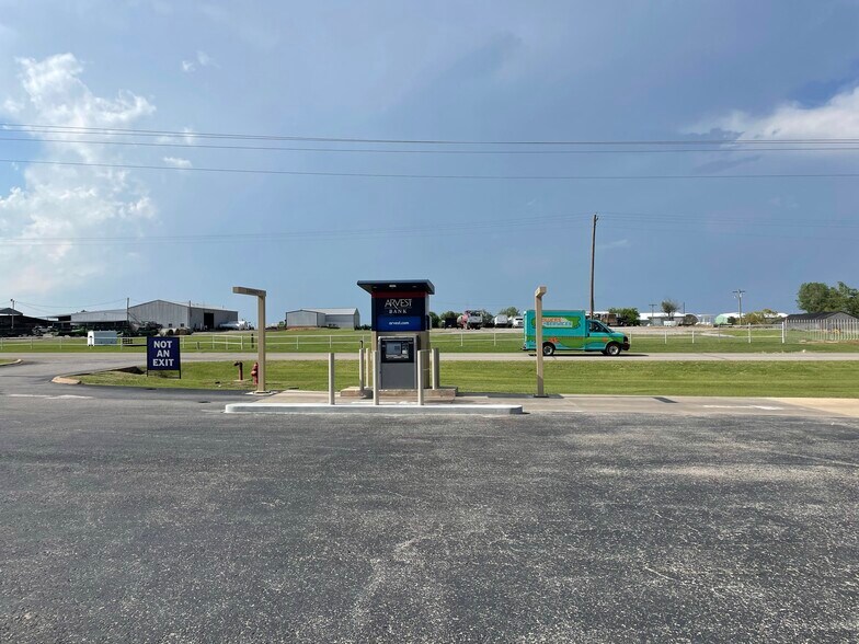 924 Missouri, Walters, OK à vendre - Photo du bâtiment - Image 3 de 16