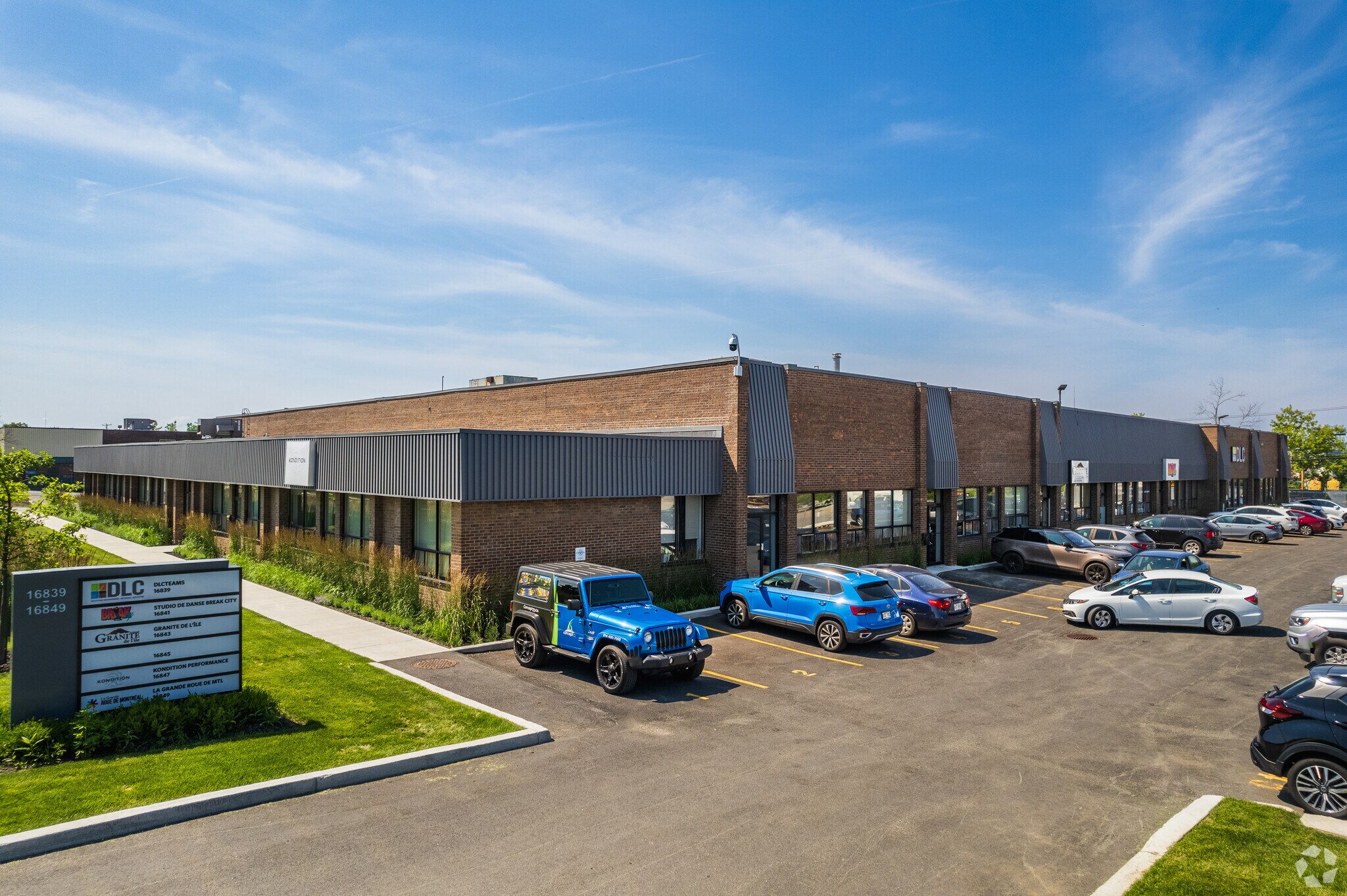 16839-16849 Boul Hymus, Kirkland, QC for sale Primary Photo- Image 1 of 1