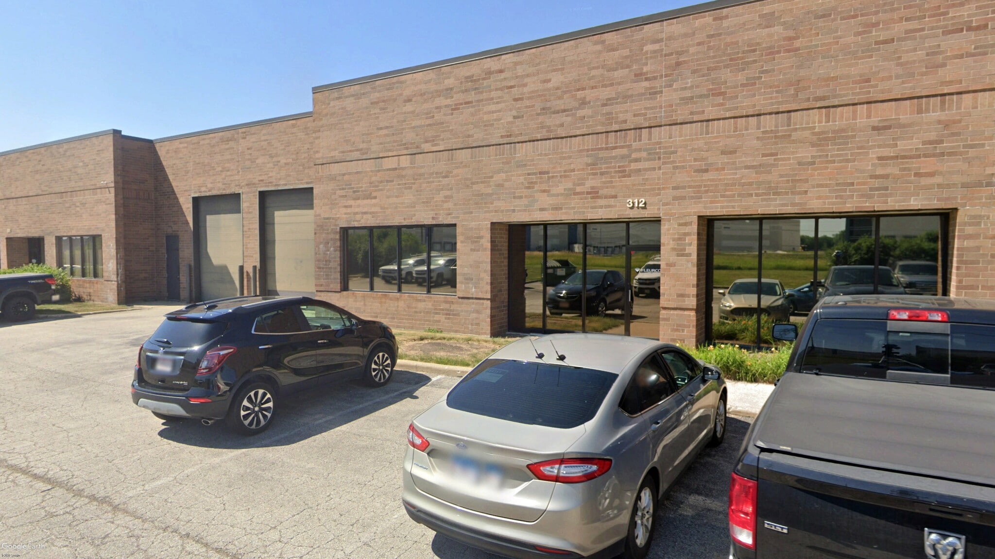 650 W Grand Ave, Elmhurst, IL for lease Primary Photo- Image 1 of 9