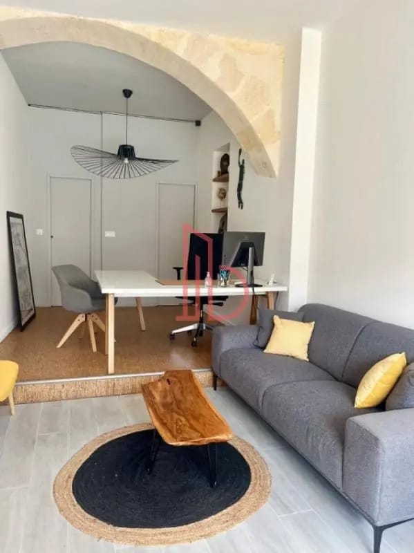 Quai De Bacalan, Bordeaux for sale Interior Photo- Image 1 of 4