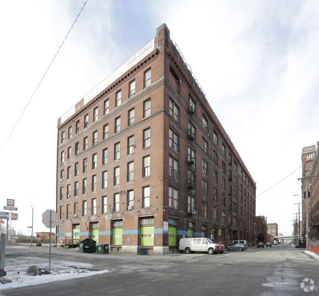 1420 W 13th Ter, Kansas City, MO à vendre - Photo du bâtiment - Image 2 de 20