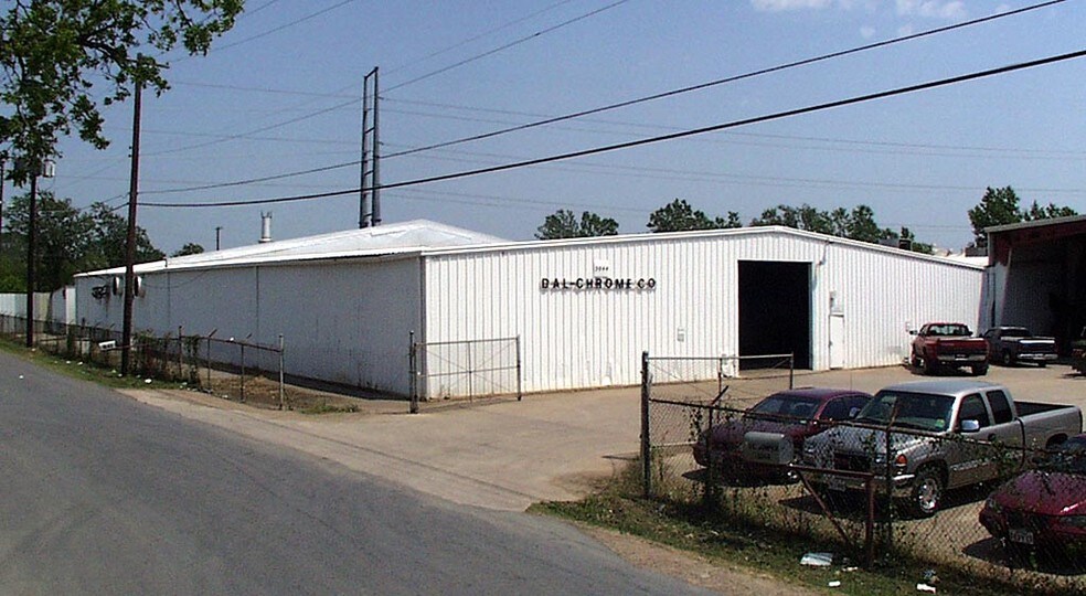 3044 Morrell Ave, Dallas, TX à louer - Photo du bâtiment - Image 3 de 5