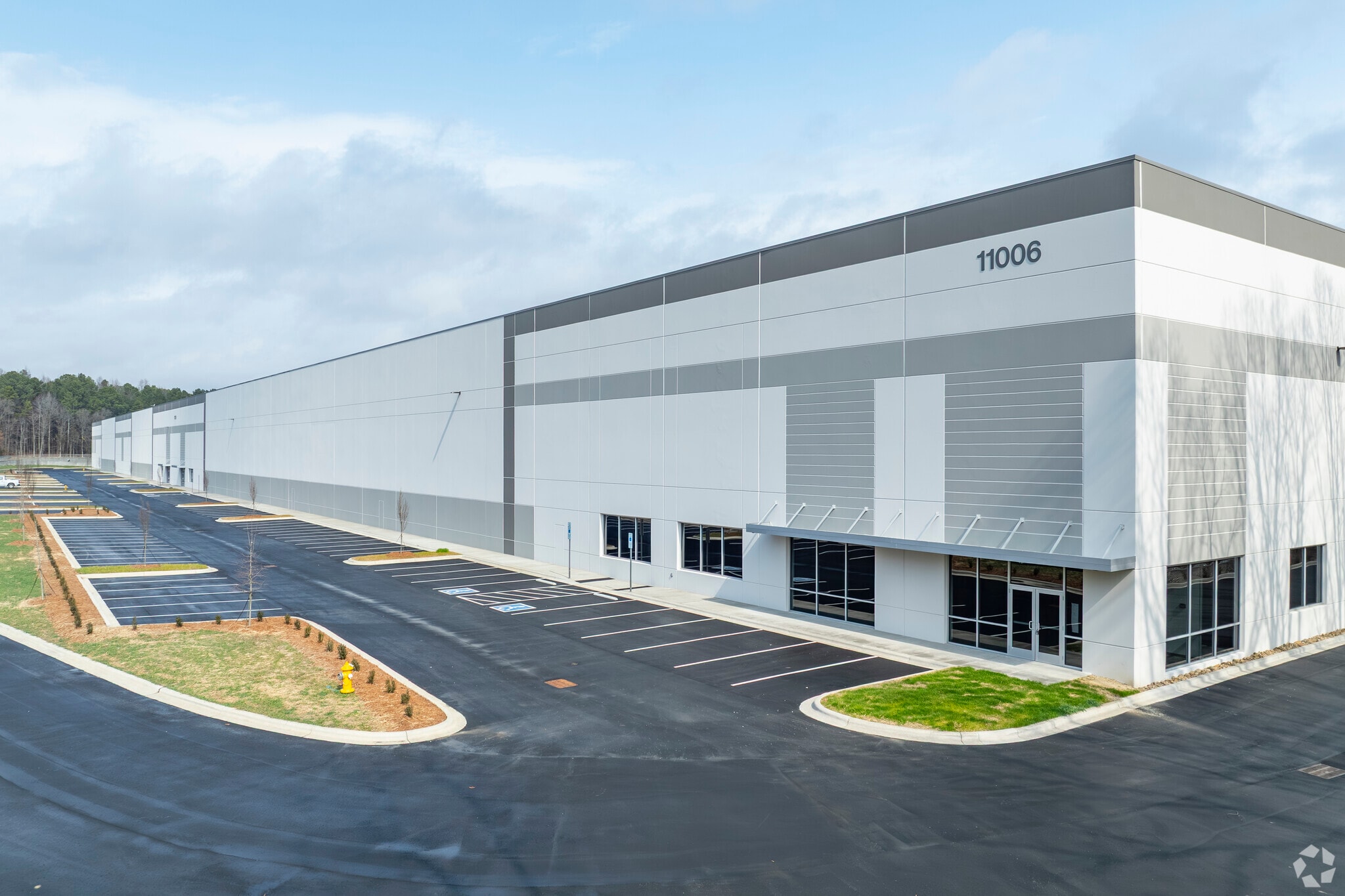 11006 Mount Holly Huntersville Rd, Huntersville, NC for lease Primary Photo- Image 1 of 39