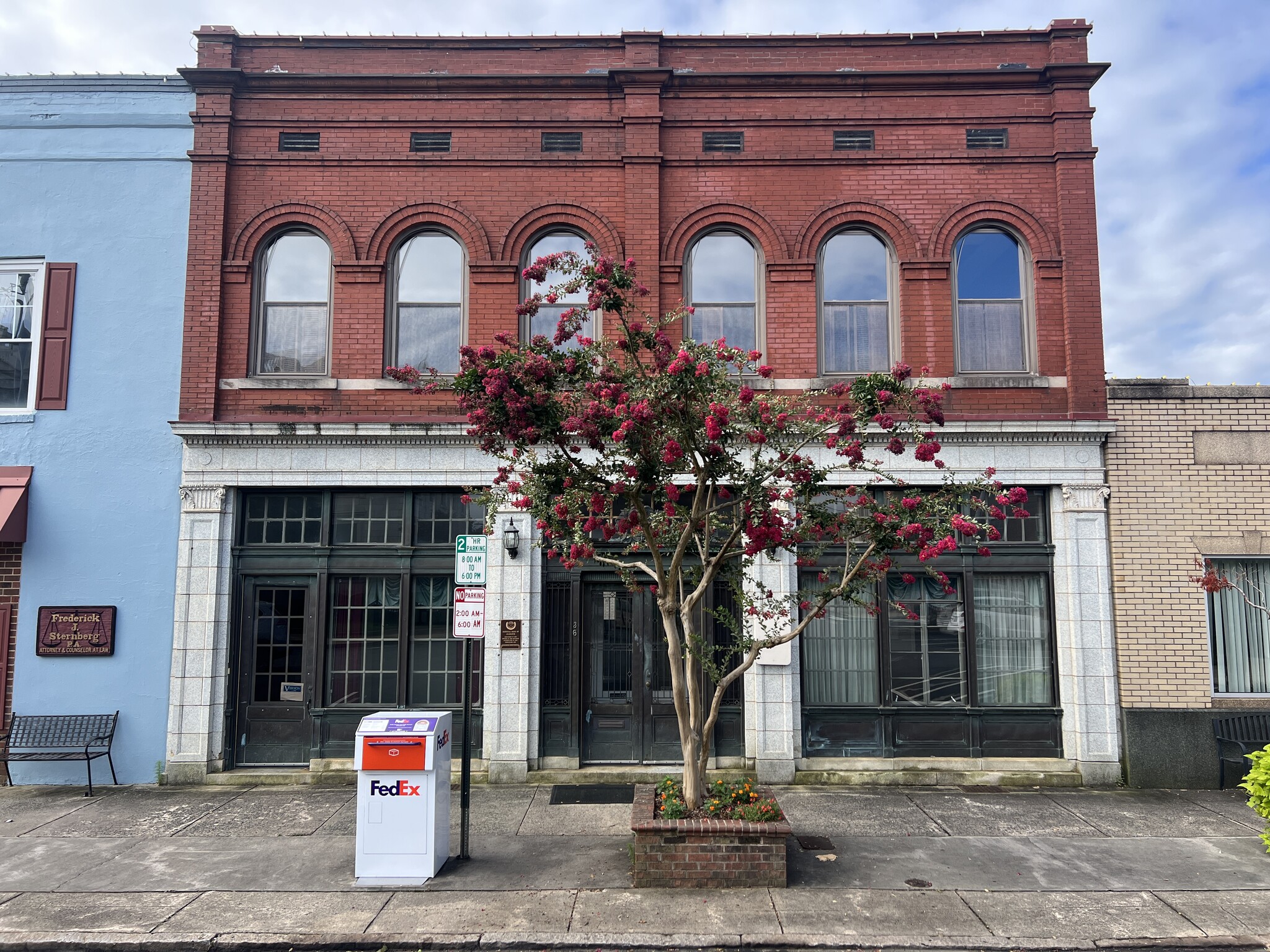 36 SW Court Sq, Graham, NC for lease Building Photo- Image 1 of 2