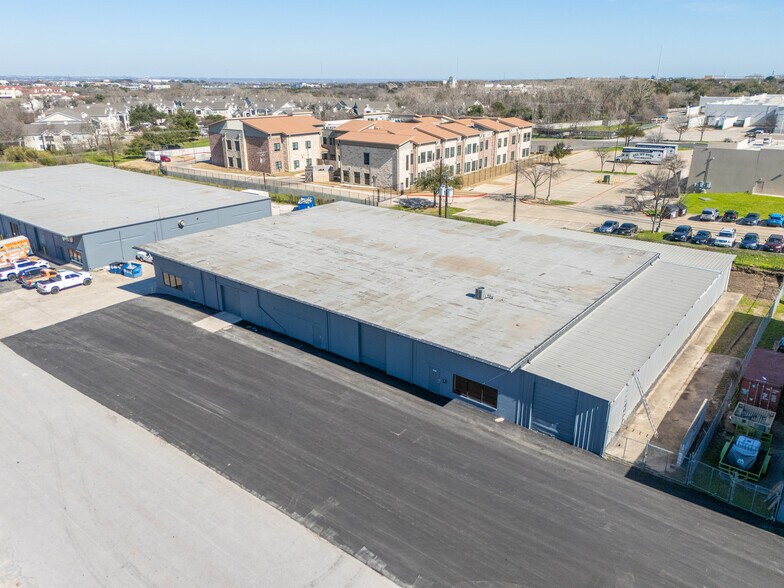3910 Warehouse Row, Austin, TX à vendre - Photo du bâtiment - Image 3 de 40