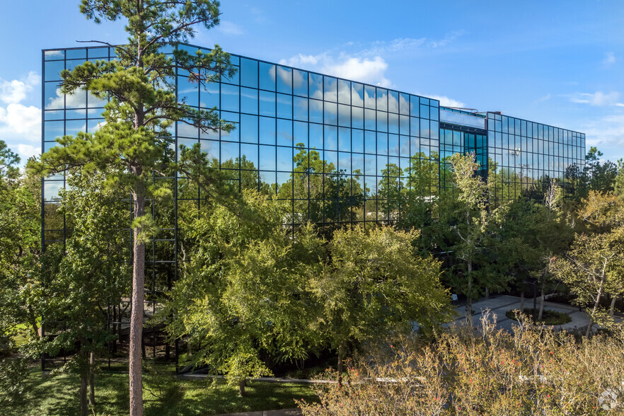 10077 Grogans Mill Rd, The Woodlands, TX for lease - Building Photo - Image 1 of 18