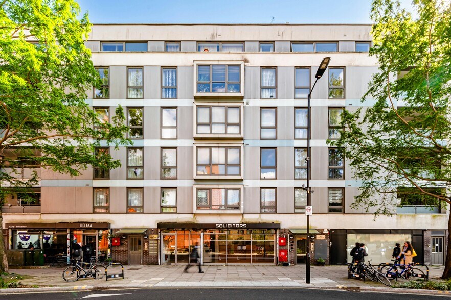 11-23 Downham Rd, Londres à louer - Photo du bâtiment - Image 1 de 45