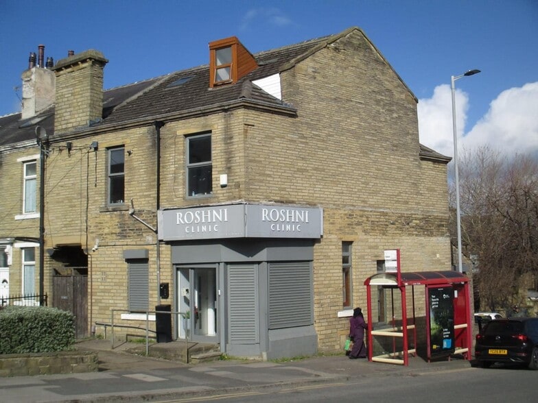 2-4 Victor Ter, Bradford à louer - Photo du bâtiment - Image 2 de 2