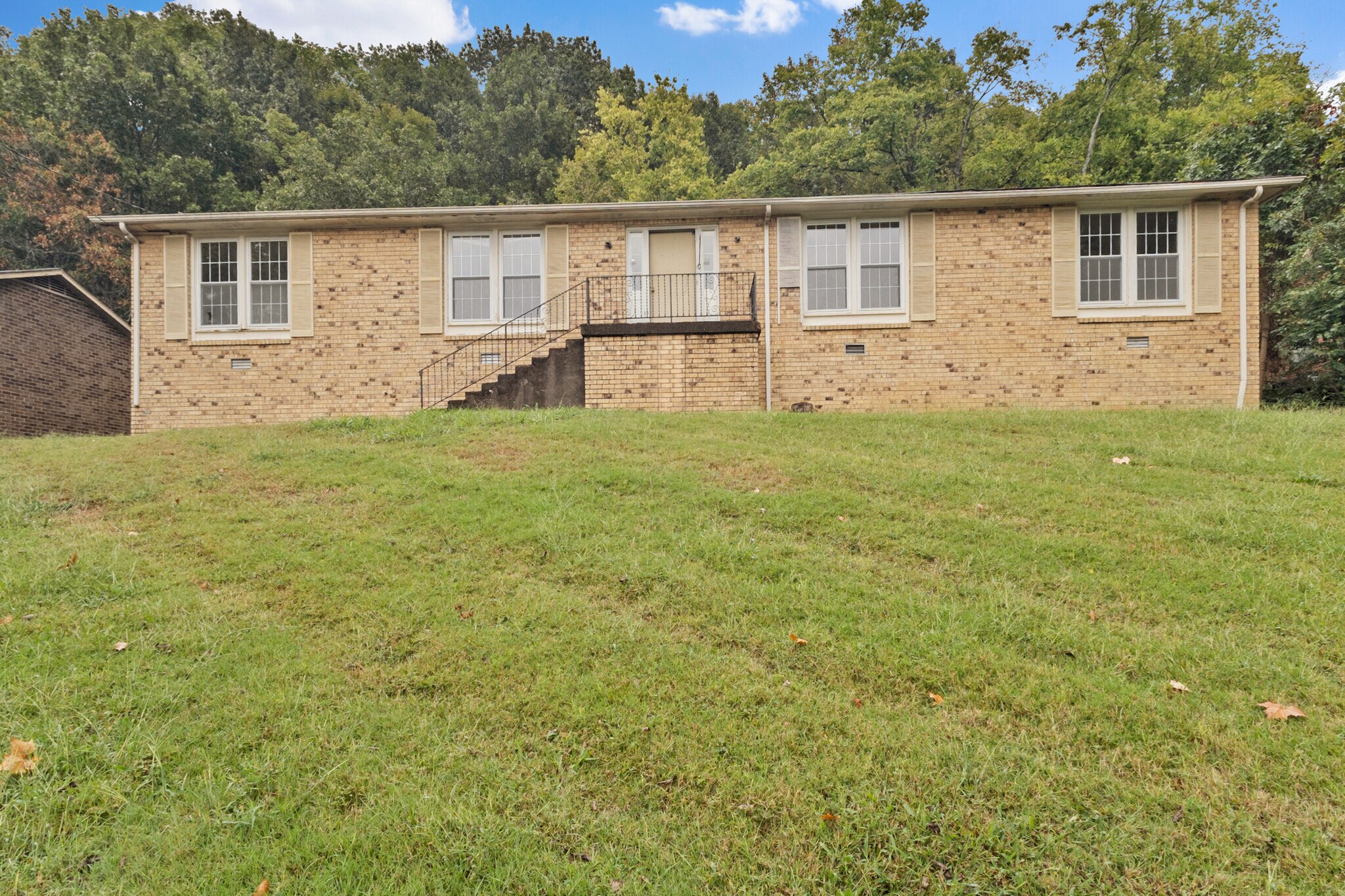 204 Cross Timbers Dr, Nashville, TN for sale Primary Photo- Image 1 of 2