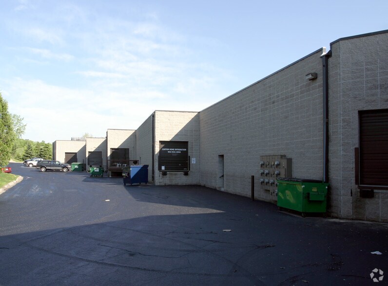 11471-11495 Valley View Rd, Eden Prairie, MN for lease - Building Photo - Image 2 of 3