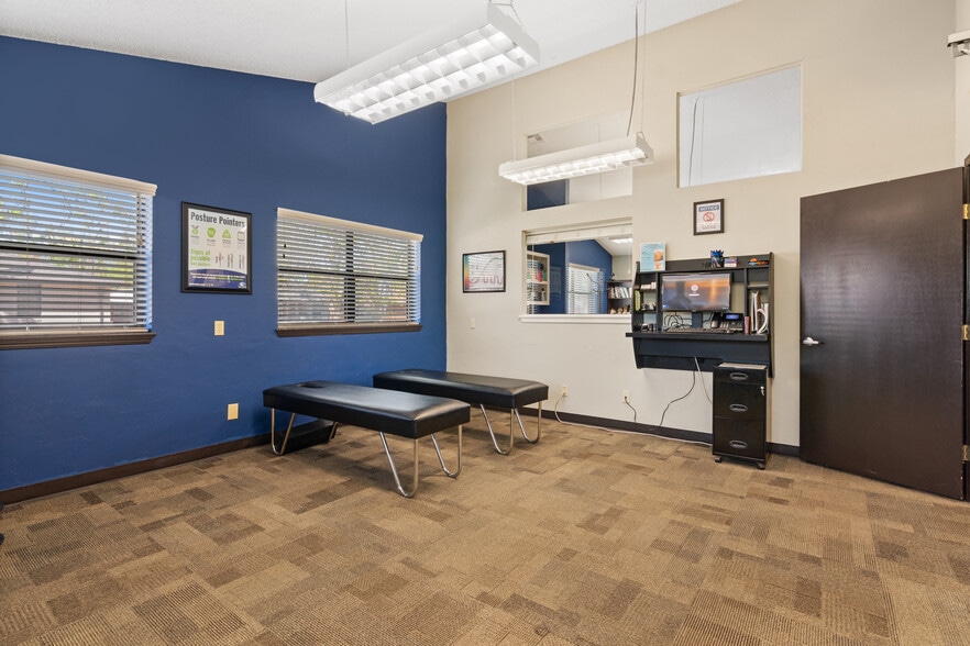 4334 N Meridian Ave, Oklahoma City, OK for sale - Interior Photo - Image 3 of 22