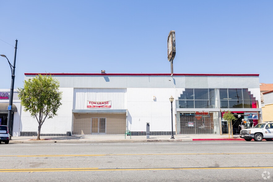 6121-6125 Pacific Blvd, Huntington Park, CA for lease - Primary Photo - Image 1 of 6