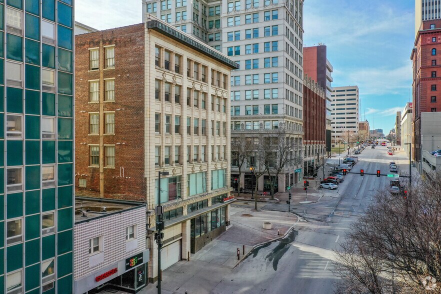 305 S 16th St, Omaha, NE à louer - Photo du bâtiment - Image 3 de 11