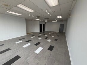 401 E North Ave, Villa Park, IL for lease Interior Photo- Image 2 of 5