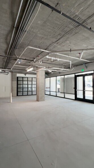 1701 N Florida Ave, Tampa, FL à louer - Vidéo sur l’inscription commerciale - Image 2 de 31