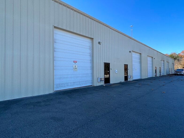 155 Warehouse Rd, Branson, MO for lease - Primary Photo - Image 1 of 4