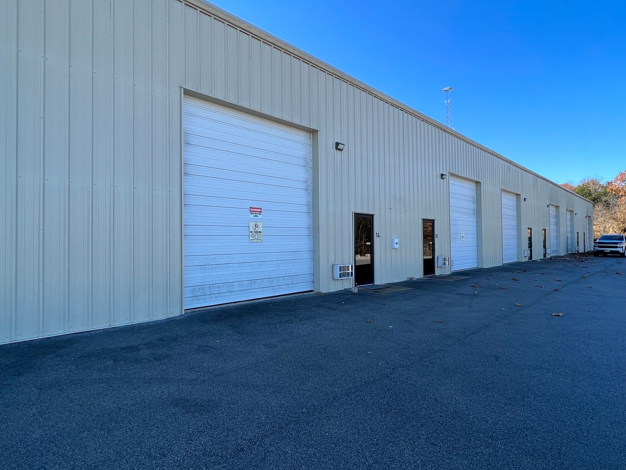 155 Warehouse Rd, Branson, MO for lease Primary Photo- Image 1 of 5