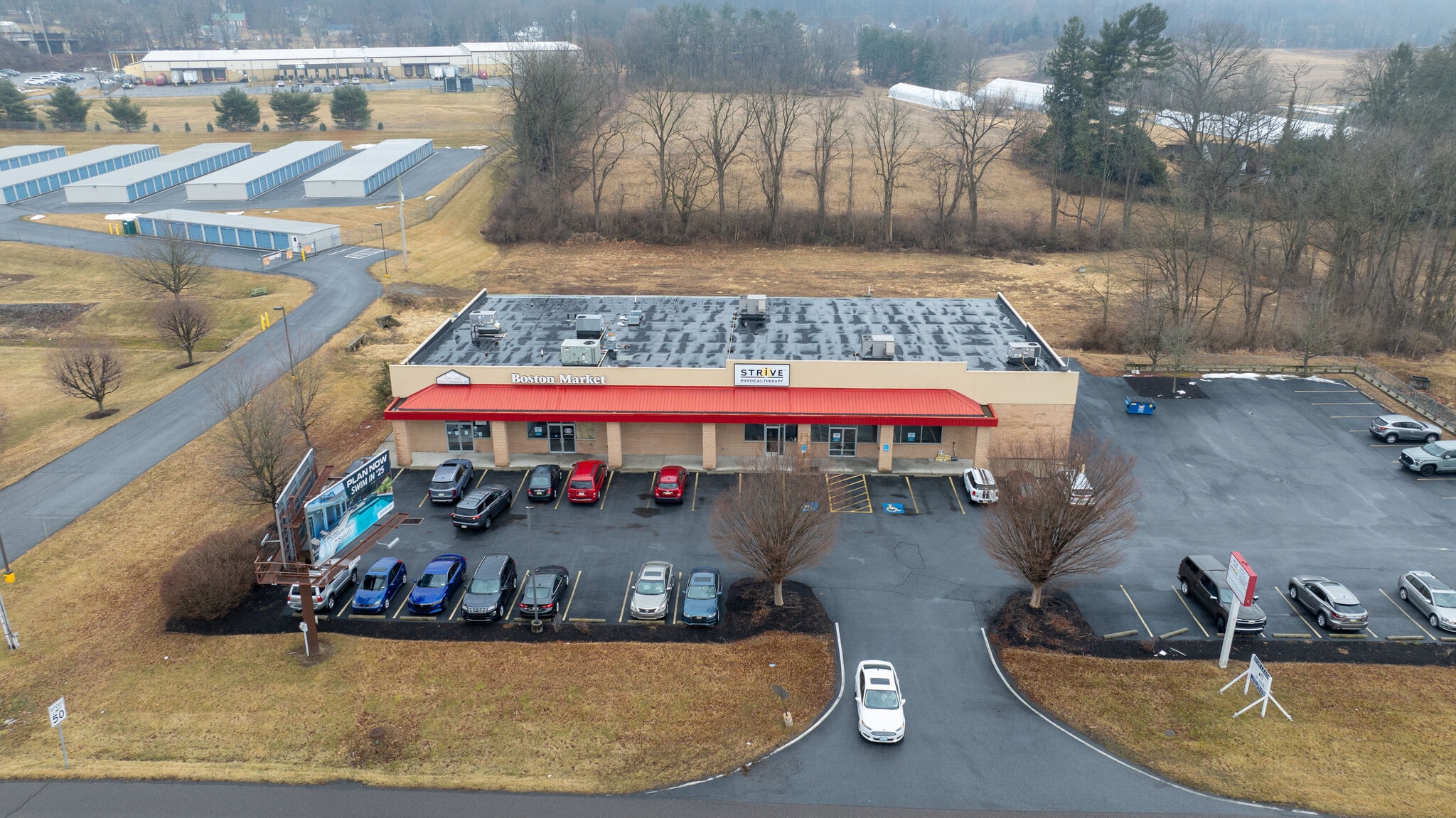 1192 W Penn Ave, Womelsdorf, PA for lease Building Photo- Image 1 of 9