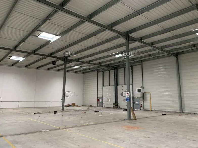 Industriel dans Moissy-Cramayel à louer - Photo intérieure - Image 2 de 9