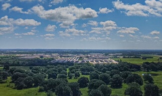 Plus de détails pour 321 Veterans Memorial Dr, Navasota, TX - Terrain à vendre