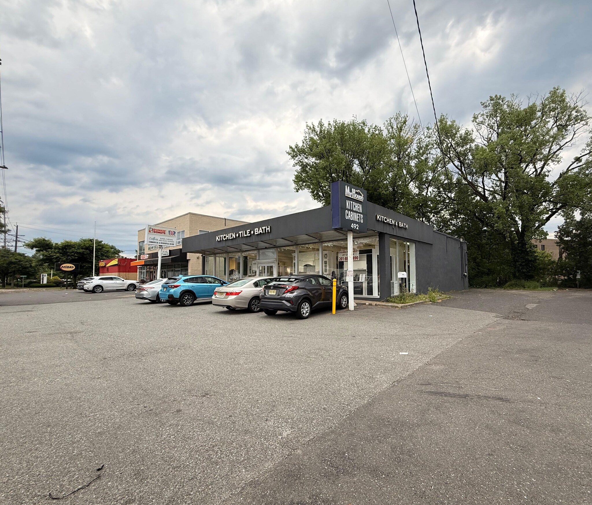 492 N Route 17, Paramus, NJ for lease Building Photo- Image 1 of 6