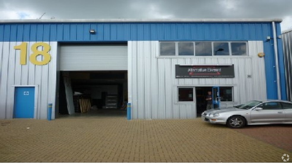 Hearle Way, Hatfield for sale - Building Photo - Image 2 of 5