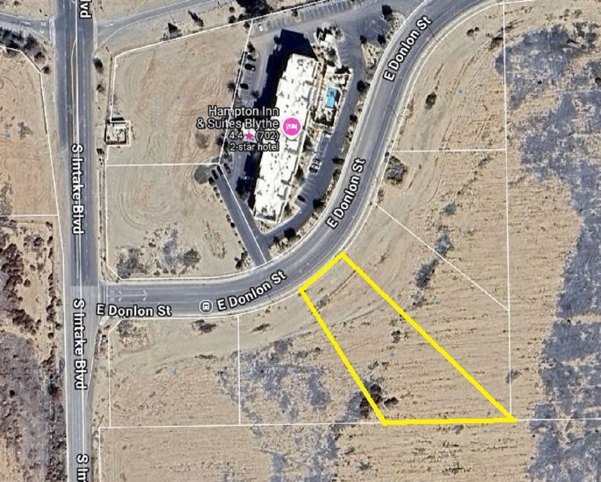 1.17 Acres E Donlon Street, Blythe, CA for sale Primary Photo- Image 1 of 4