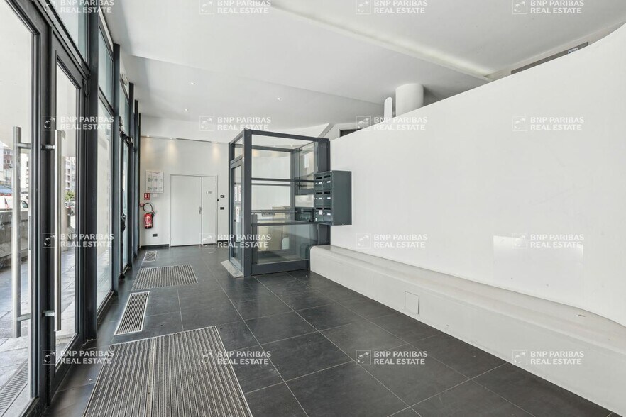 41-43 Avenue Du Centre, Montigny-le-Bretonneux for lease - Lobby - Image 2 of 25
