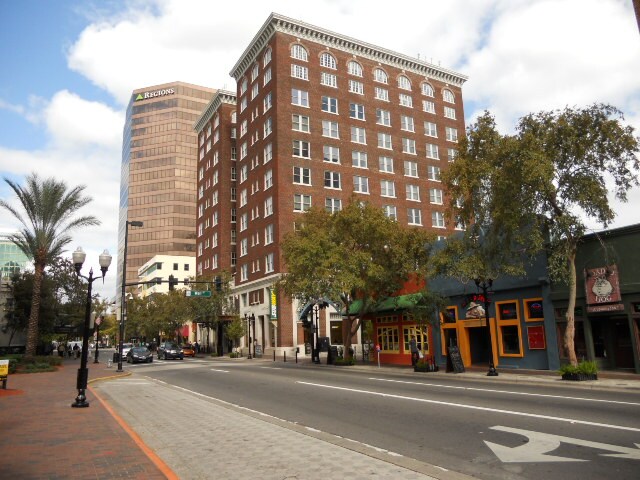 25 Wall St, Orlando, FL à louer - Photo du bâtiment - Image 1 de 10