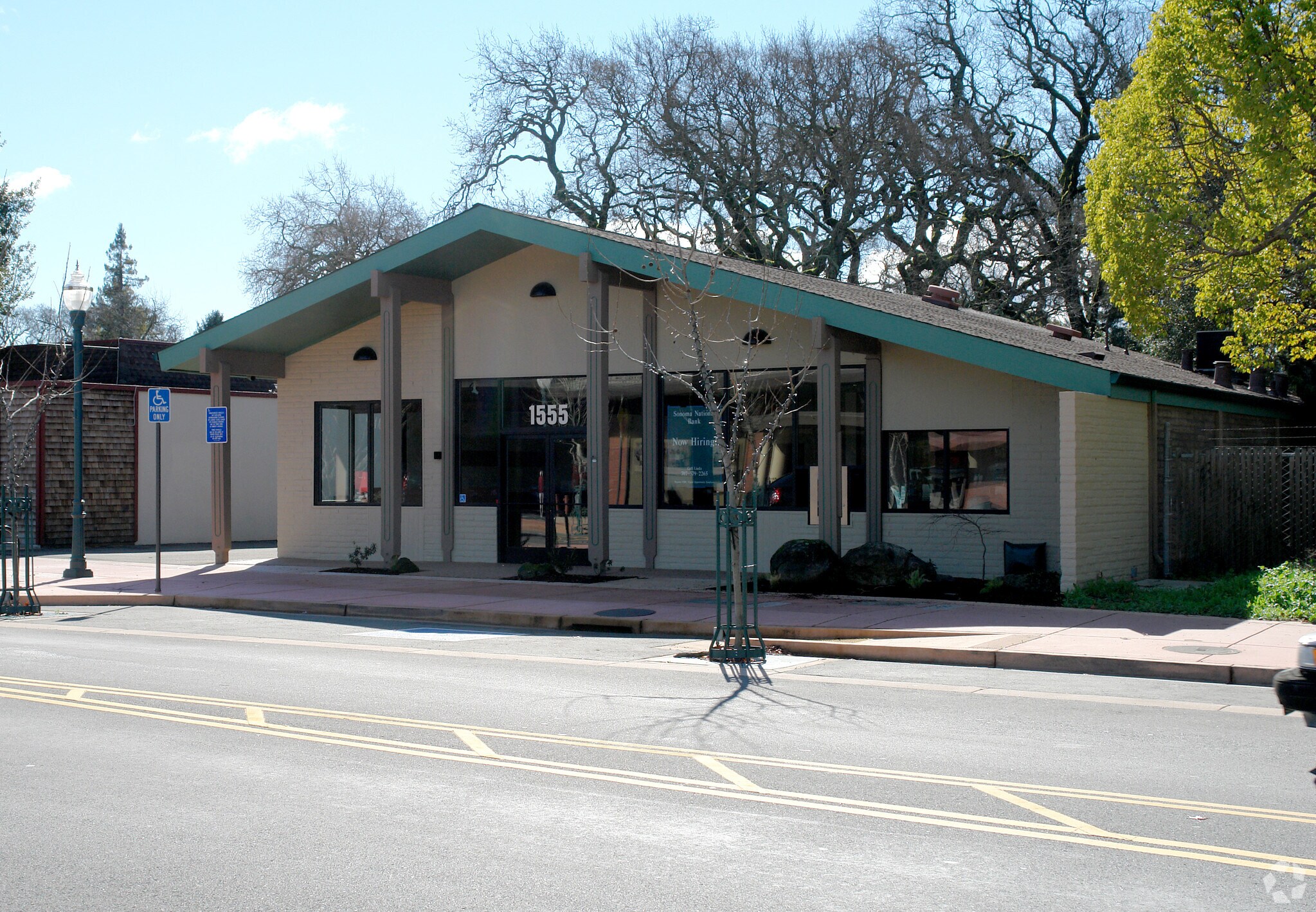 1555 Grant Ave, Novato, CA for lease Primary Photo- Image 1 of 3