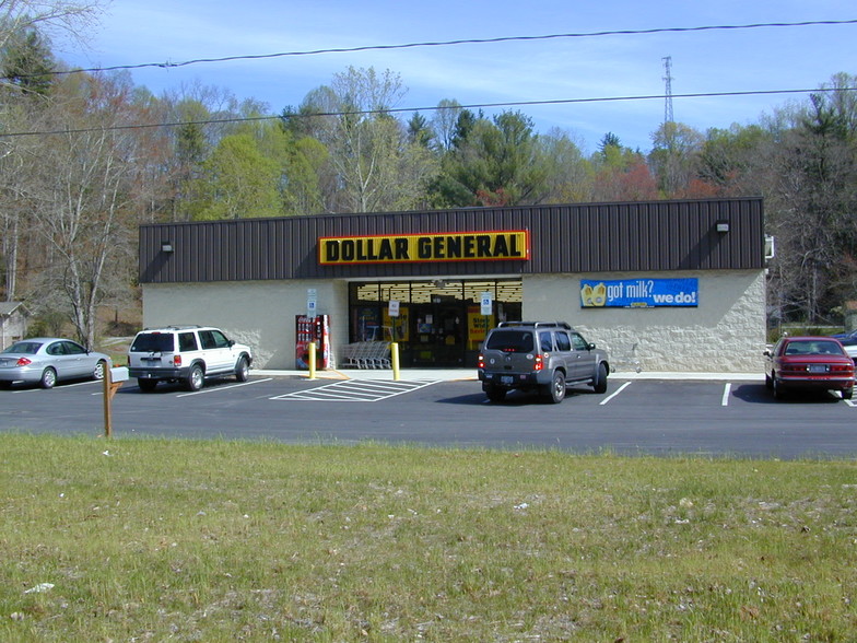 301 New Hendersonville Hwy, Pisgah Forest, NC for sale - Building Photo - Image 2 of 3