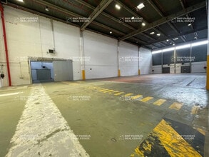 Office in Orly for lease Interior Photo- Image 2 of 9