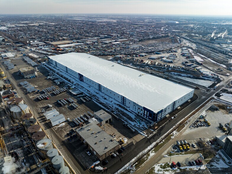 7955 W 59th St, Summit, IL à louer - Photo du bâtiment - Image 3 de 7