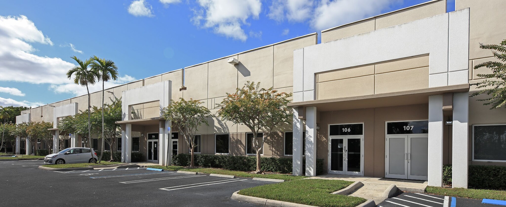 6535 Nova Dr, Davie, FL à louer Photo du bâtiment- Image 1 de 2
