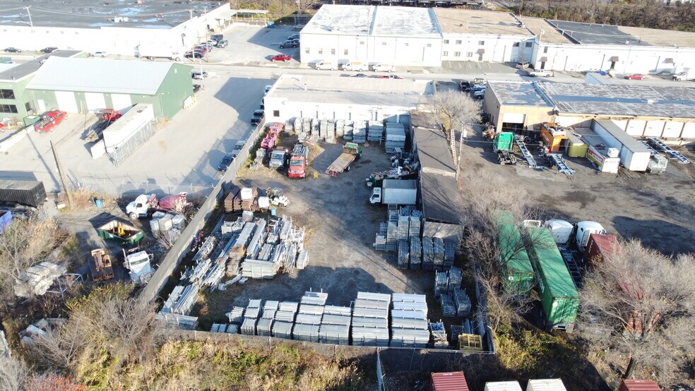 300 S Kresson St, Baltimore, MD à vendre - Photo du bâtiment - Image 2 de 6