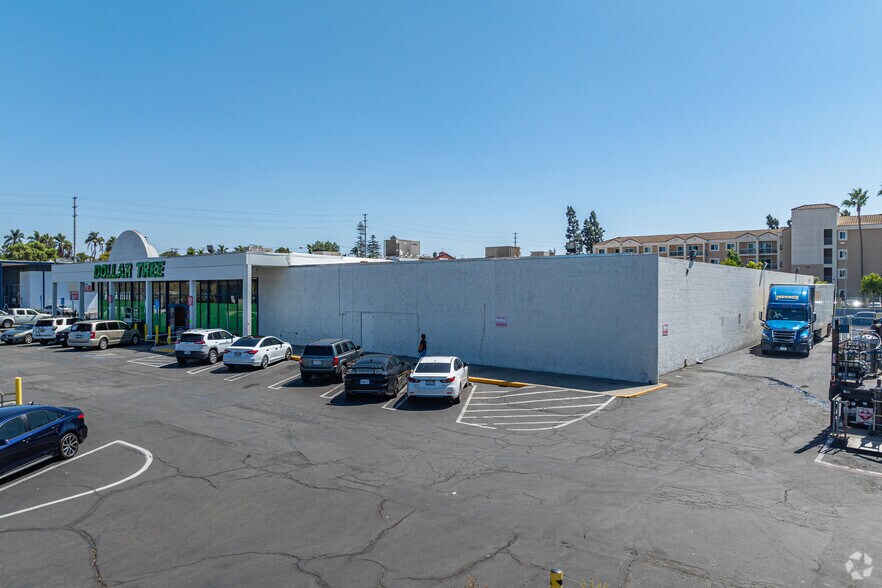 1320 Highland Ave, National City, CA à vendre - Photo principale - Image 2 de 5
